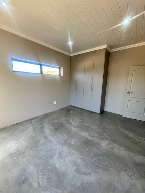 3 Bedroom Property for Sale in Outeniquasbosch Western Cape